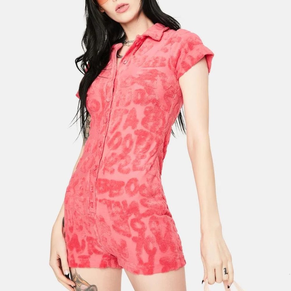 💥HOT ITEM💥Sexy Bodycon Textured Romper in Pink - Picture 8 of 16